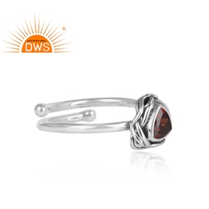 Anillo apilable oxidado de Plata de Ley 925 para mujer, Gema Triangular envuelta en granate rojo, joyería de fabricante - Product Image 3
