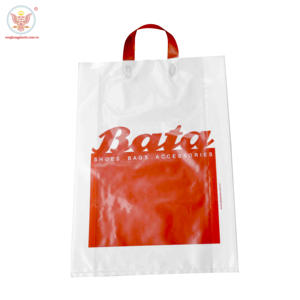 Sac en plastique PE réutilisable imprimé de logo personnalisé, emballage cadeau écologique à poignée souple à boucle pour les magasins de mode et les supermarchés - Product Image 1