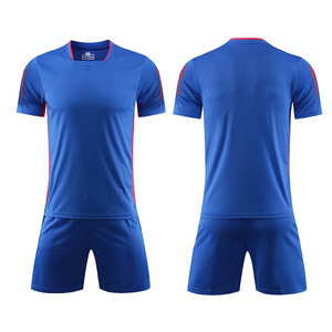 Uniforme de fútbol personalizado, a precio de venta al por mayor, uniformes de fútbol de tu propio equipo, camisas informales, 100% de poliéster, hechas en Pakistán - Product Image 2