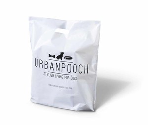 Sac en plastique imprimé avec poignée découpée, couverture totale de 100 % d'encre - Product Image 1