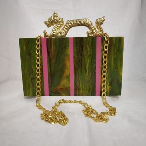 Bolsos de Mano de Madera Hechos a Mano para Mujer, Estilo Ejecutivo, Producto Promocional Navideño para Oficina con Impresión Tipográfica - Product Image 6