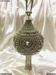 Elegantes bolsos de noche de metal para novias - Product Image 5