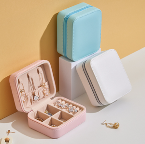 PU Leather Simple Jewelry <span class=keywords><strong>Box</strong></span> Bông Tai Sáng Tạo Trang Sức Di Động Hộp Lưu Trữ Bông Tai Nhẫn Nhỏ Hộp Trang Sức - Product Image 2
