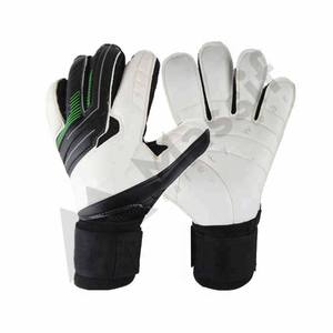 Nouveaux gants de gardien de but en latex avec paume souple personnalisés pour les joueurs de sport Gants de football souples - Product Image 1