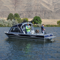 Bateau de pêche de luxe en aluminium de 23 pieds avec cabine complète à vendre