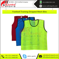 100% Polyester Enfants Football Formation Bavoirs Rayé Maille Sportswear avec Nom Personnalisé Impression Maillots De Football pour Les Équipes