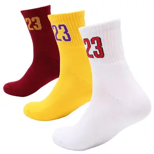 23 Nummer Basketball Socken hochwertige weiße gerippte Sports ocken
