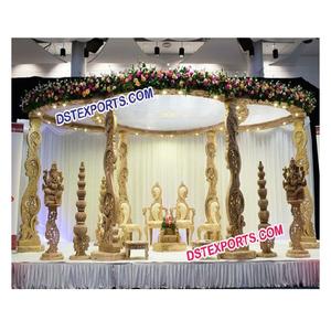 Nouveau design de mandap de mariage en bois, piliers de mandap en bois motif paon, mandaps de mariage gujaratis élégants en bois, Suisse - Product Image 1