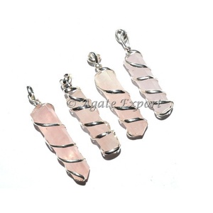 Guérison et amour Style Rose Quartz crayon Wrap pierre pendentifs cristal naturel Agate sculpté avec Sier fil motif Feng Shui - Product Image 1