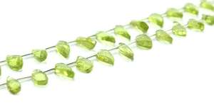 Perles de pierres précieuses Briolette, 1 brin, péridot naturel, 27 pièces, facettées, forme marquise torsadée, vert, certifiées par un tiers - Product Image 3