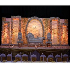 Panneaux de décoration de mariage anglais en cuir tufté avec raccord de scène en cristal Fabricant artisanal pour décoration de mariage de qualité supérieure - Product Image 1