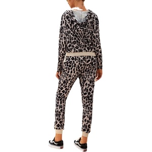 Survêtements personnalisés à la mode pour l'automne et l'hiver avec manteau imprimé pour femmes Costume de sport à manches longues pour femmes Survêtement de jogging de haute qualité - Product Image 3