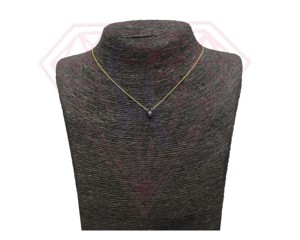 Collier pendentif unisexe minimaliste en or plaqué 18 carats avec pierres naturelles multicolores de forme ronde et zircon cubique noir - Product Image 6