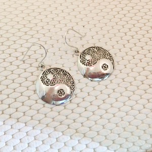 Creative Design 925 Sterling Silver Yin Yang Lucky Earring avec Diamond Plain Silver Wedding Jewelry Wholesale Online - Product Image 3