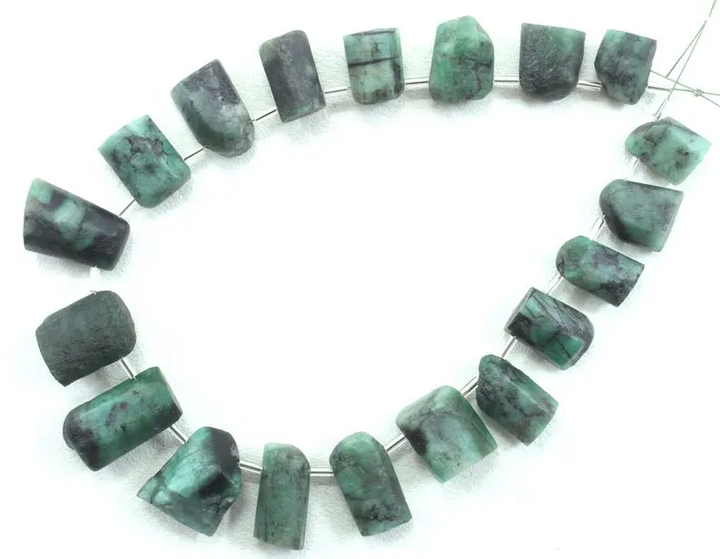 19 Peças Natural Verde Esmeralda Março Birthstone Rough Untreated Top Side Drill Pode Birthstone Fazendo Jóias Artesanais