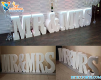 Table à lettres Mr & Mrs, en vente, topor or, décoration de mariage, Table en lettre Mr & Mrs