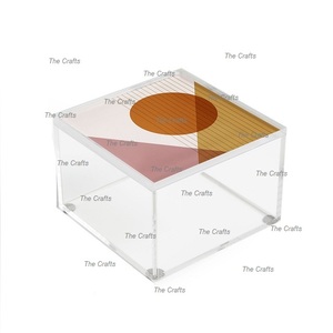 Boîte à bonbons en acrylique de conception merveilleuse avec couvercle forme carrée servant une boîte à bonbons au chocolat aux prix les plus bas - Product Image 1