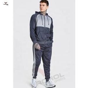 Survêtement à capuche poly zippé Color Block polaire d'hiver avec impression numérique - Product Image 1