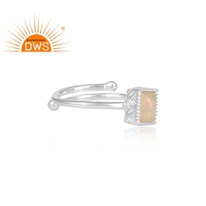 Bague ajustable en argent sterling 925 fin indien avec serti clos et opale éthiopienne naturelle taille rectangulaire - Product Image 3