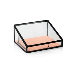 Joyero de Metal Negro, Forma Personalizada, Hecho a Mano, Porta Joyas de Diseño, Clásico y Elegante, Caja de Metal y Vidrio Hecha a Mano - Product Image 1