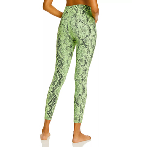 OEM Girls Wearing Gym Leggings Yoga pants Fitness with custom logo and style - Product Image 3
