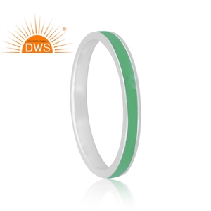 Bague en argent sterling 925 avec design en émail vert pour femme Fabricant de bijoux en argent Collection délicate - Product Image 3