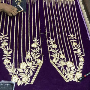 Robe de soirée élégante violette lourde brodée Robe de mariage et de soirée de créateur - Product Image 1