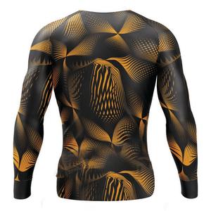 Protector de compresión OEM para hombre, protector de sarpullido con estampado sublimado personalizado, protección contra sarpullido de manga larga - Product Image 2