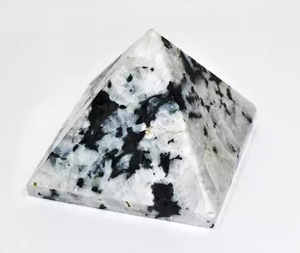 Pyramide de Pierre de Lune Arc-en-ciel Naturelle, Pierre de Guérison des Chakras, Pierre de Méditation, Cristal de Pierre de Lune de Qualité Supérieure - Product Image 1
