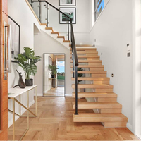 Escalier flottant invisible avec contremarche en bois de chêne de 40 mm
