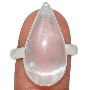 925 Sterling Silver Haute Qualité Sélénite Poire Forme Gemme ODM Brésil Anneau À La Main Fine Jewelry OEM Lunette Réglage En Gros - Product Image 1