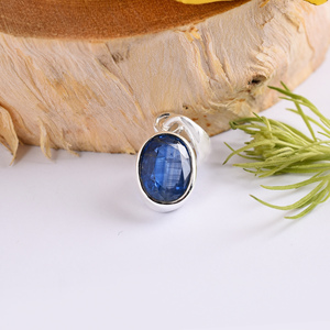 Piedra preciosa natural de cianita genuina Plata de Ley 925 Colgante de diseño hecho a mano Colgante de moda Chapado en plata para unisex. - Product Image 3