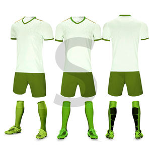 Conjuntos de Ropa de Fútbol al por Mayor, Uniformes de Fútbol por Sublimación de Calor, Conjuntos Completos para Clubes, Camisetas de Fútbol para Hombre de Alta Calidad - Product Image 4