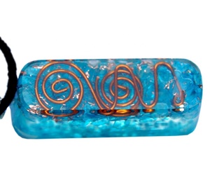 Elegante colgante de ágata azul estilo amor cristal EMF protección piedra semipreciosa tallada piedra preciosa artesanía Feng Shui piedra preciosa - Product Image 1