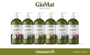 Champú GioMat Professional Salon con Fórmula Italiana de Yarrow y Ciprés para el Tratamiento del Cabello, 750 ml/25.3 oz, REGULADOR DE SEBO para el Cuidado del Cabello - Product Image 2