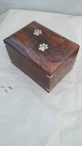 Hutte en bois à imprimé d'os pour chien, fournitures d'enterrement pour crémation d'animaux de compagnie, brasworld inde - Product Image 6