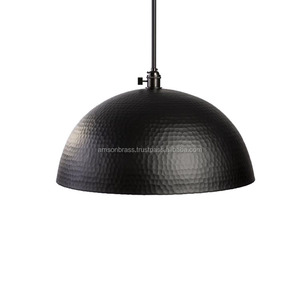 Lampe à suspension contemporaine martelée à finition antique Lampe à suspension industrielle suspendue de forme ronde au design de luxe en métal - Product Image 2