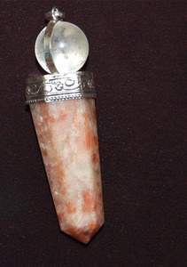 Mejor Valor de Sun Stone Point y colgantes de bolas: Sun Stone Point y colgantes de bolas a la venta - Product Image 2