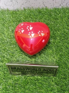 Urne funéraire pour animaux de compagnie en forme de coeur rouge et noir Fournitures funéraires de qualité supérieure pour votre ami à fourrure bien-aimé - Product Image 5