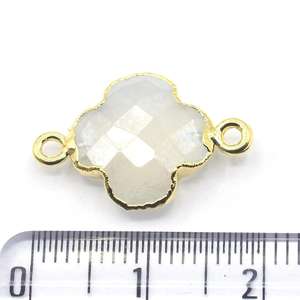 Calcedonia de 19 a 21 mm con Conector Chapado en Oro en Forma de Cuatro Hojas para la Fabricación de Joyas - Product Image 4