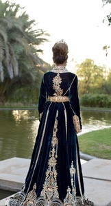สร้อยข้อมือเจ้าสาวจาก atiya libas ชุดเจ้าสาว lehenga choli พร้อมด้วยการเย็บปักถักร้อย zardozi วัสดุอะซิเตทความยาวพื้นสำหรับงานแต่งงาน - Product Image 2