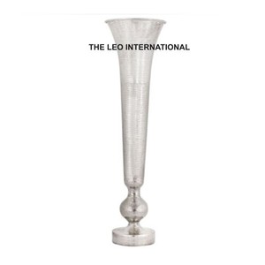 Florero de Alta Calidad con Acabado Metálico, Florero Moderno, Diseño de Moda, Precio Accesible - Product Image 6
