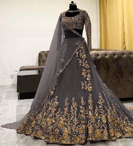 डिजाइनर LEHENGA चोली के साथ GEORGETTE कढ़ाई तैयार बनाया काम और आस्तीन के साथ RADYMADE ROYEL द्वारा निर्यात
