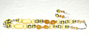 สร้อยคอหินอาเกตสีเหลืองแกะสลักคุณภาพดี งานศิลปะพื้นบ้านจากอินเดีย - Product Image 2