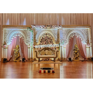 Increíble Decoración de Escenario para Bodas del Sur de la India, Impresionante Escenario para Eventos de Boda, Decoración de Escenario con Temática Moderna para Bodas - Product Image 1