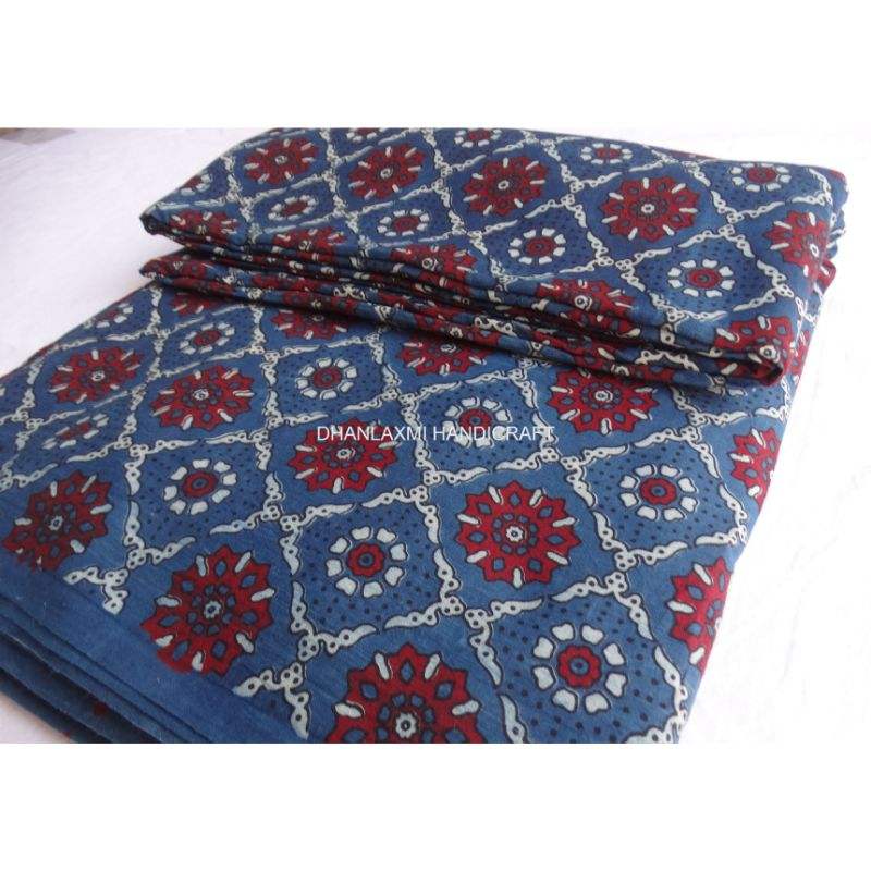 สีน้ำเงิน