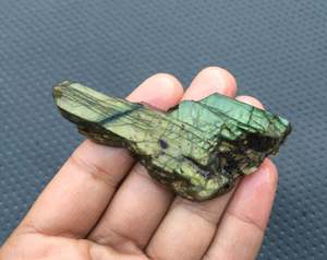 ชุดสะสมปืนพลอยหินลาบราดอไรต์ธรรมชาติสำหรับตกแต่งสวนด้วยไฟสีน้ำเงินไม่ผ่านการบำบัดขายส่ง - Product Image 3