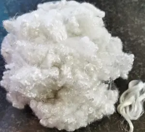 पुनर्नवीनीकरण खोखले संयुग्मी Siliconized पॉलिएस्टर स्टेपल फाइबर भरने के लिए 7D * 64mm इस्तीफा या तकिए, कुशन