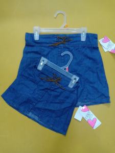 เสื้อผ้าสต็อกล็อตจากบังกลาเทศ แบรนด์ดัง กางเกงขาสั้นเด็กผู้หญิง กระโปรงยีนส์ลำลอง ผ้าฝ้าย เสื้อคลุม กระโปรงทรงเข้ารูป ยืดได้ สินค้าล็อตส่วนเกิน - Product Image 2