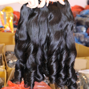 Cheveux ondulés profonds trame douce et soyeuse 100% perruque de cheveux humains prix abordable dans les extensions de cheveux - Product Image 1